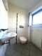 Familienfreundliches Reihenmittelhaus mit 178 m², Garten, Terrasse & Sauna in Obertshausen - Gäste-WC im EG