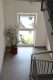 Lichtdurchflutete 2-Zimmer-Wohnung in ruhiger Lage mit Renovierungsplus - Treppenhaus