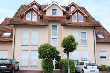 Lichtdurchflutete 2-Zimmer-Wohnung in ruhiger Lage mit Renovierungsplus, 63533 Mainhausen / Zellhausen, Dachgeschosswohnung