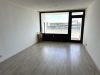 Wohnen oder investieren – attraktive 2-Zimmer-Wohnung in Toplage von Neu-Isenburg - Wohnzimmer