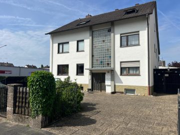 Lichtdurchflutete 3-Zimmer-Wohnung mit Balkon und Stellplatz in Mühlheim am Main, 63165 Mühlheim am Main, Etagenwohnung