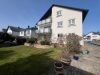 Exklusives 3-Familienhaus, Gartenidylle und hochwertiger Ausstattung in Seligenstadt Klein-Welzheim - Außenansicht