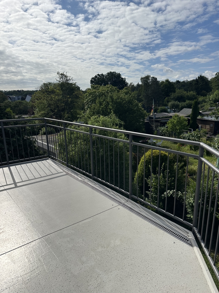 Kleine Wohlfühloase: 3-Zimmer-Dachgeschosswohnung in Offenbach-Rosenhöhe - Photo 5