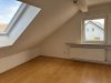 Kleine Wohlfühloase: 3-Zimmer-Dachgeschosswohnung in Offenbach-Rosenhöhe - Schlafzimmer