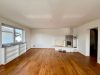 Exklusives 3-Familienhaus, Gartenidylle und hochwertiger Ausstattung in Seligenstadt Klein-Welzheim - Wohnzimmer 1.OG