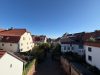 Zentral wohnen im Herzen von Seligenstadt - charmante 2-Zimmer-Wohnung mit modernisierten Räumen - Blick aus dem Schlafzimmer